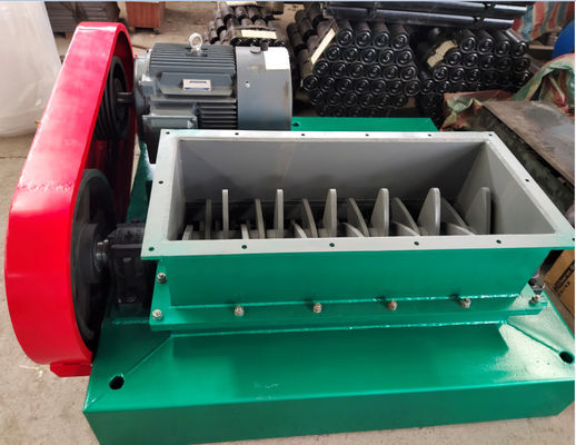 機械類の乾燥したカッサバの破片の打抜き機の炭素鋼を押しつぶす50t/Hカッサバ